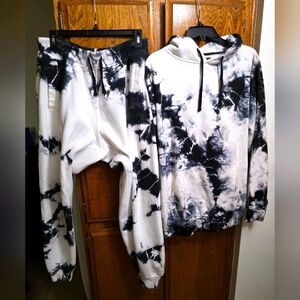 Jamie Story Black and White Tie-Dye Hoodie and Joggers Set